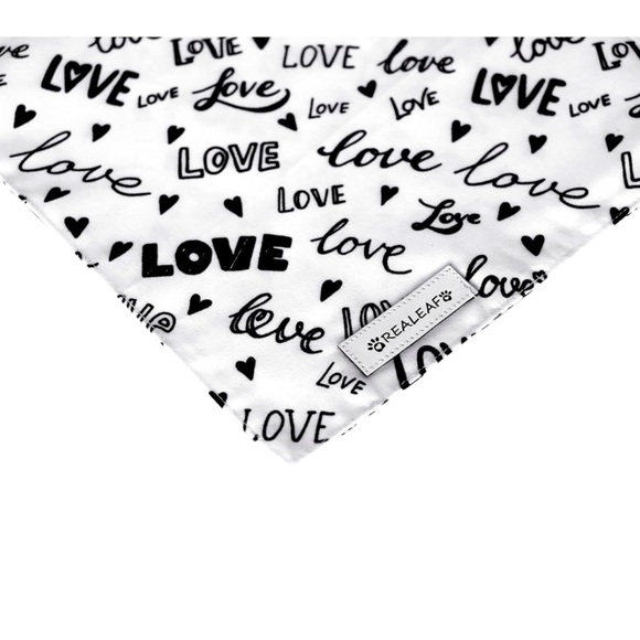 Realeaf Dog Bandana, Triangle Reversible Love Pet Scarf for boys or girls,NWT - Picture 3 of 9